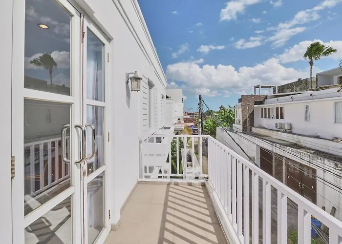 Villa 3br Tropical Modern Minimalist In Near Cafes *