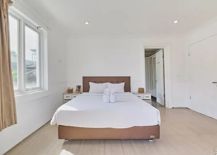 3br Tropical Modern Minimalist In Near Cafes * Seminyak