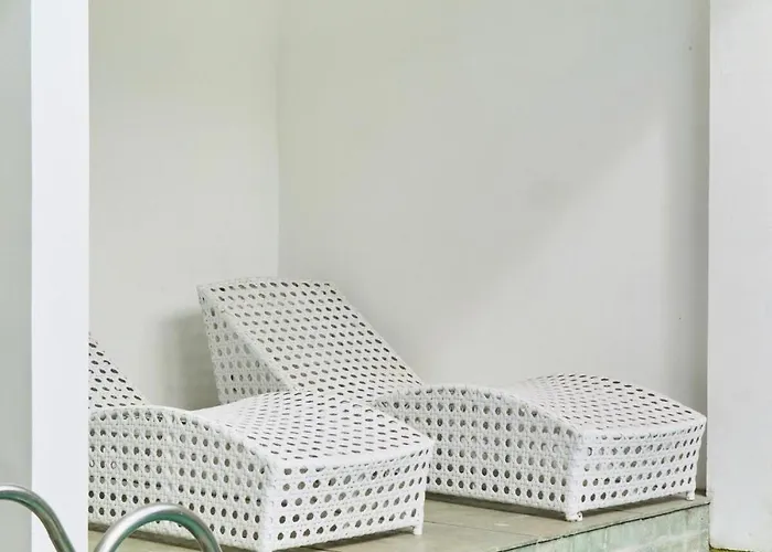 3br Tropical Modern Minimalist In Near Cafes Villa *