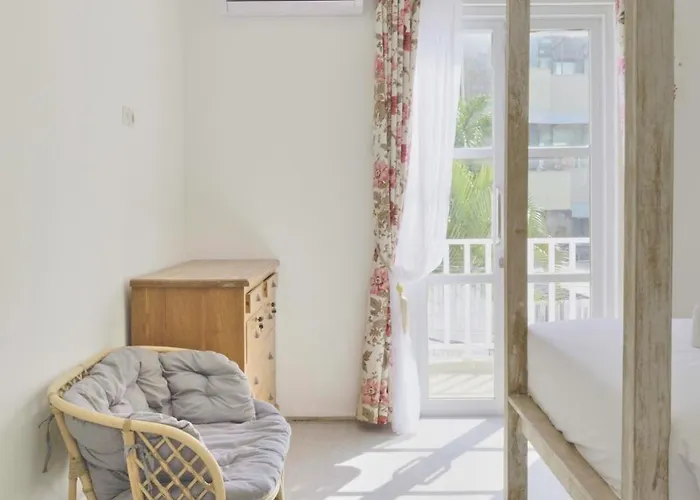 Villa 3br Tropical Modern Minimalist In Near Cafes Seminyak